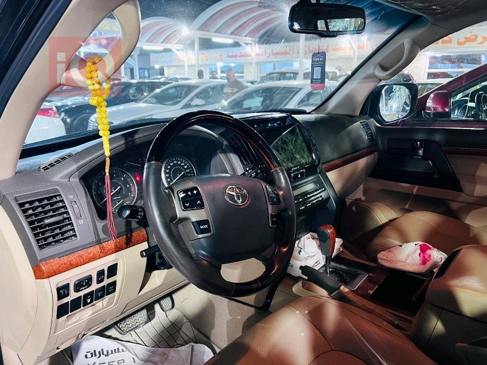 تويوتا لاندكروزر